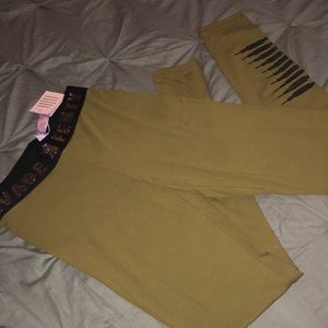 SAVAGE X FENTY LEGGINGS💚ARMY GREEN